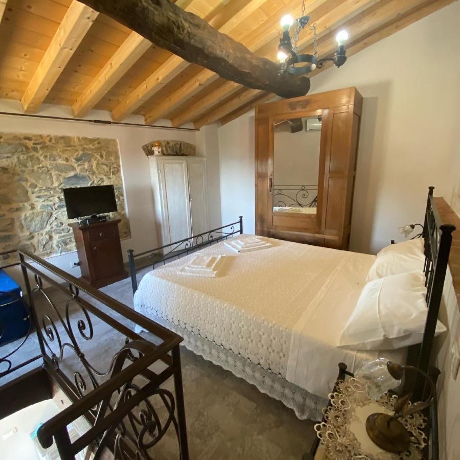 Casa Dell'Angelo Apartment Кастелнуово Магра Екстериор снимка