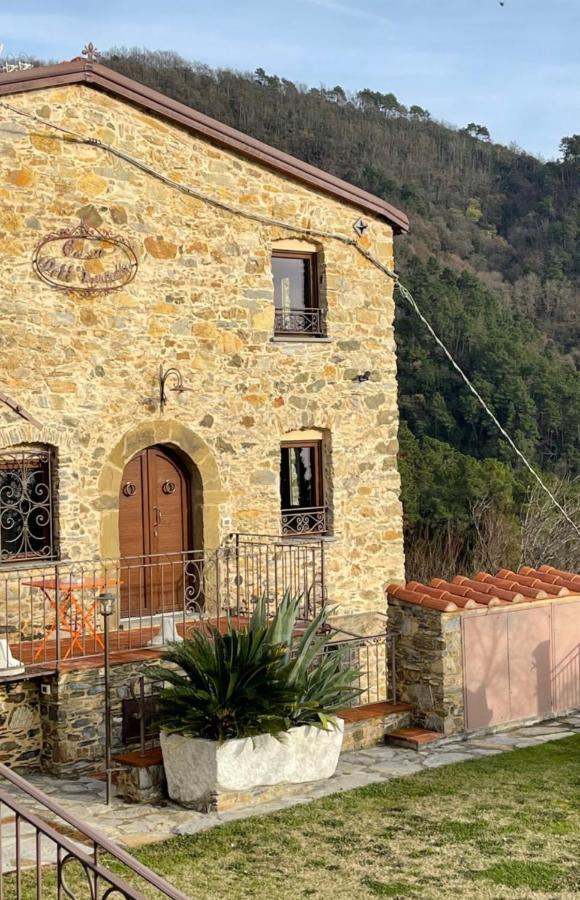 Casa Dell'Angelo Apartment Кастелнуово Магра Екстериор снимка