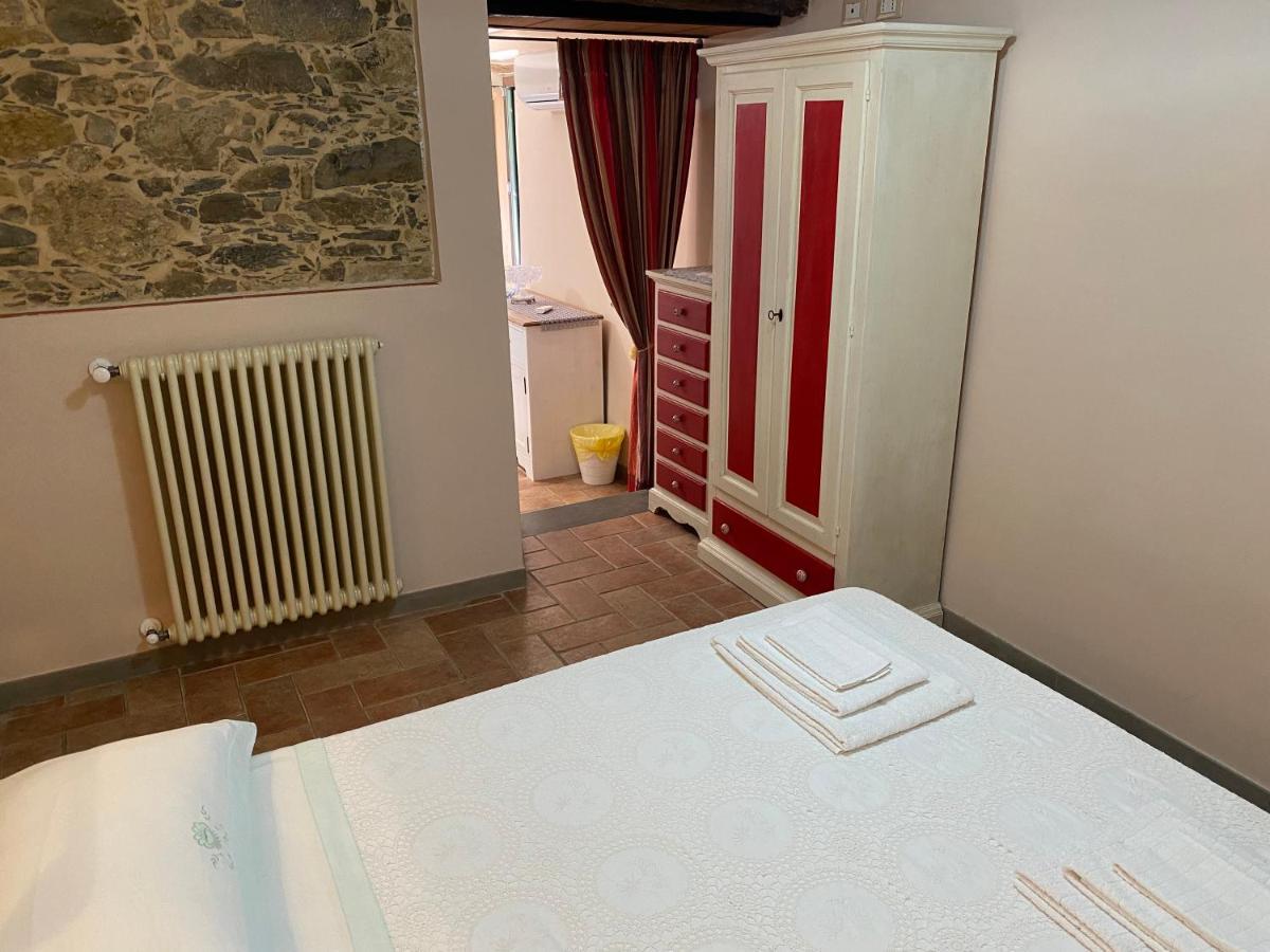 Casa Dell'Angelo Apartment Кастелнуово Магра Екстериор снимка