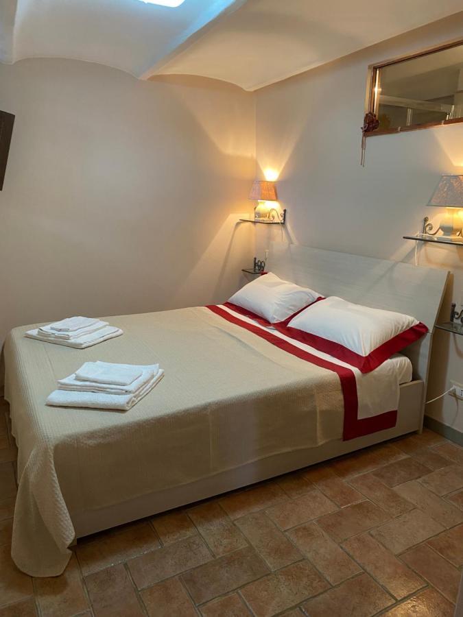 Casa Dell'Angelo Apartment Кастелнуово Магра Екстериор снимка