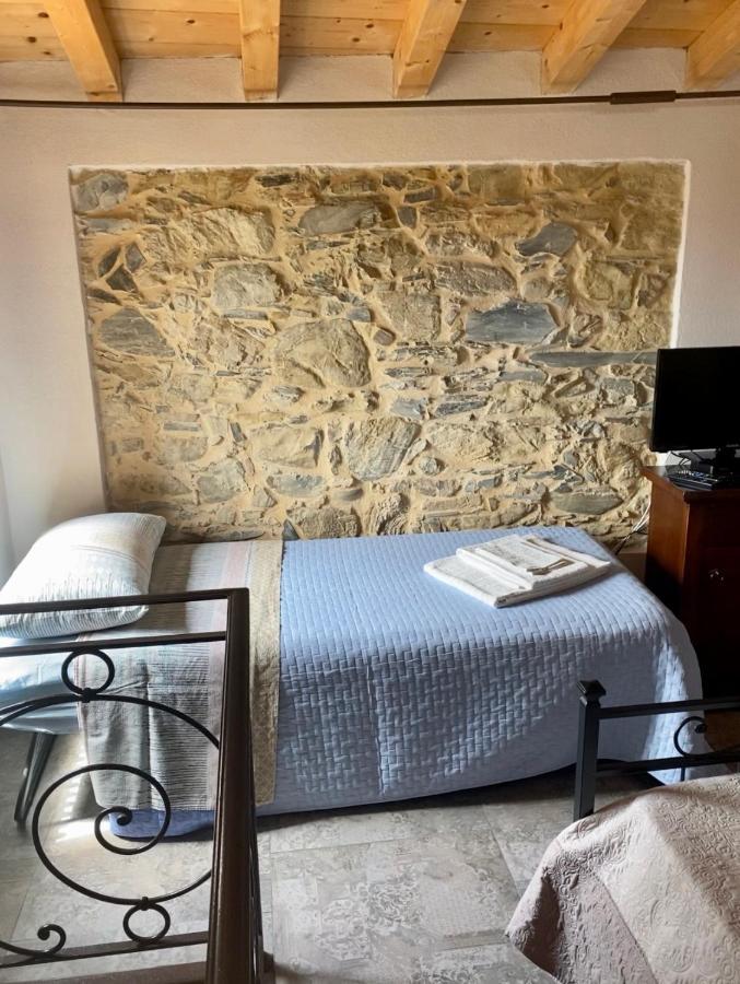 Casa Dell'Angelo Apartment Кастелнуово Магра Екстериор снимка