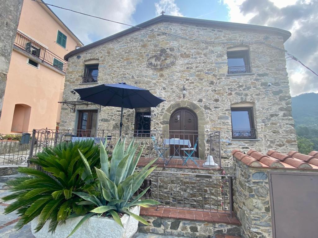 Casa Dell'Angelo Apartment Кастелнуово Магра Екстериор снимка
