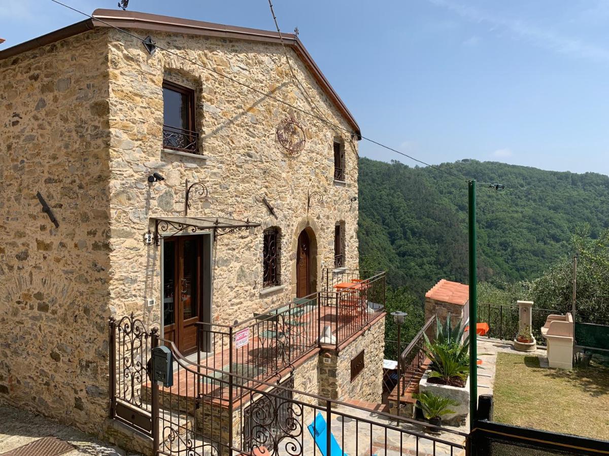 Casa Dell'Angelo Apartment Кастелнуово Магра Екстериор снимка