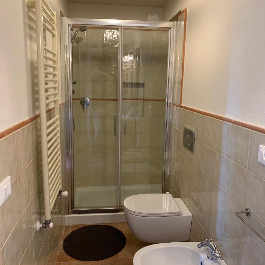 Casa Dell'Angelo Apartment Кастелнуово Магра Екстериор снимка