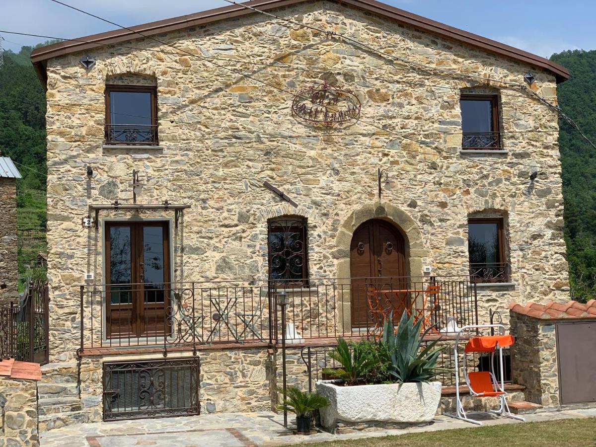 Casa Dell'Angelo Apartment Кастелнуово Магра Екстериор снимка